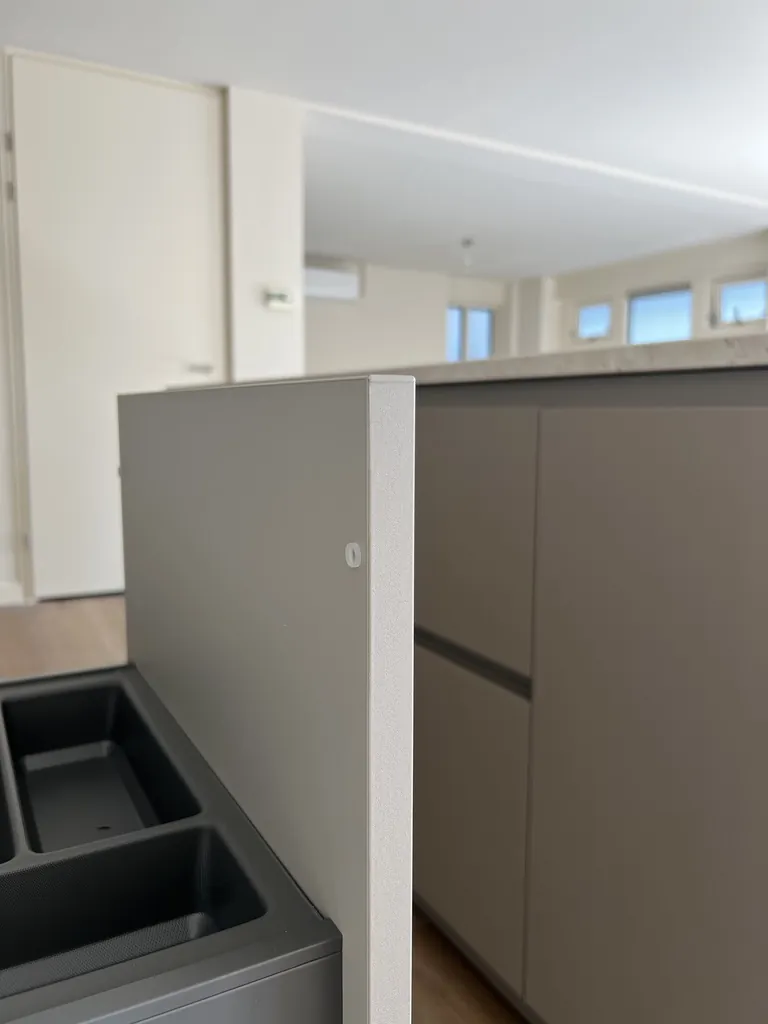 Greeploze keuken met eiland in greige folie SG-106, foto 3